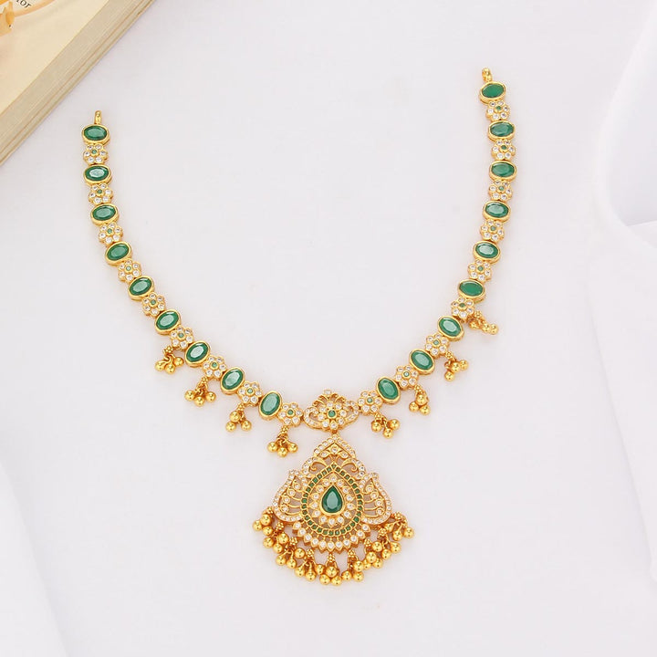 Tanuja Short Necklace