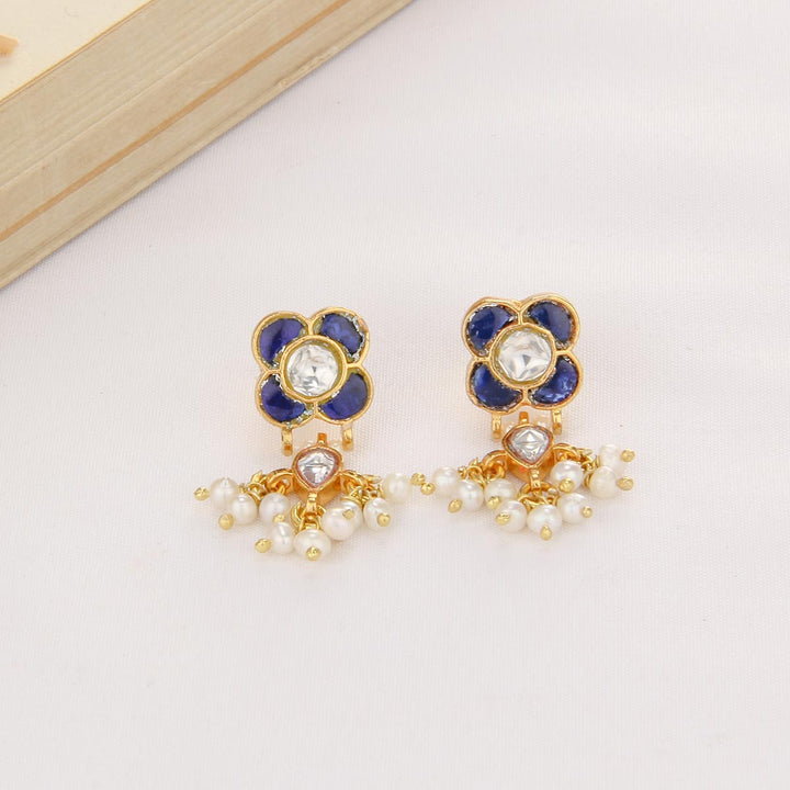 Stunning Blue Kundan Choker Set