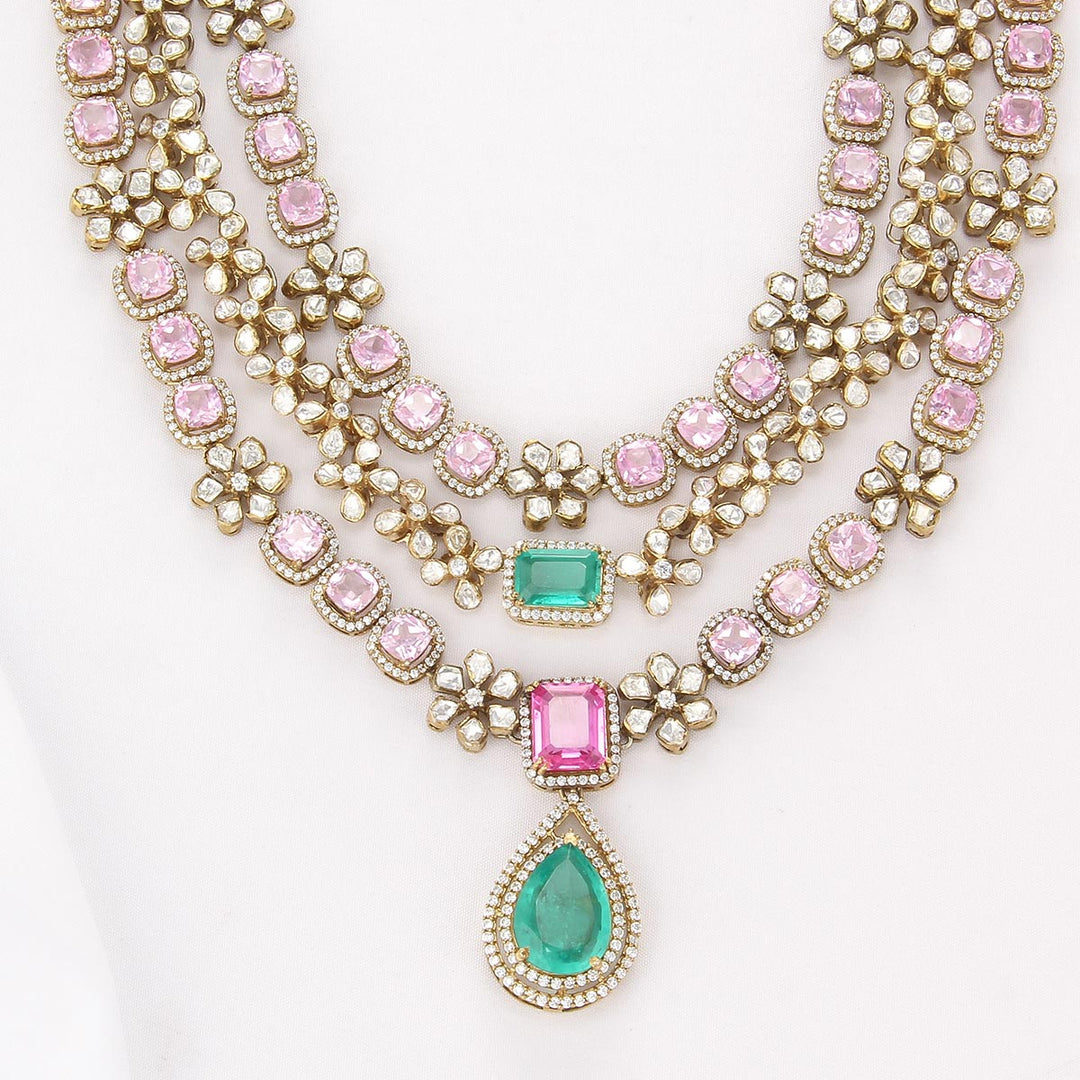 Shine Charm Short Necklace Set