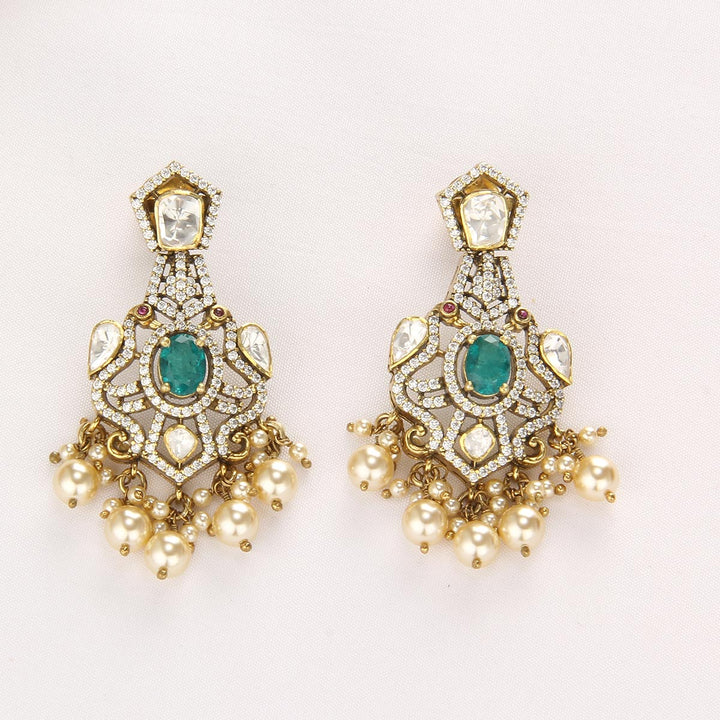 Sarvi Short Necklace Set