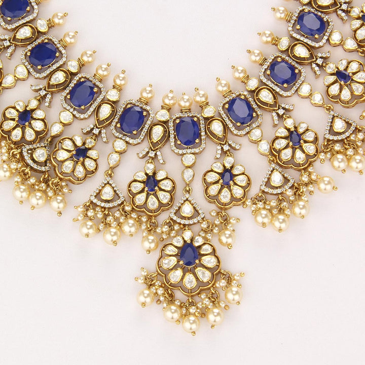 Kreesh Short Necklace Set