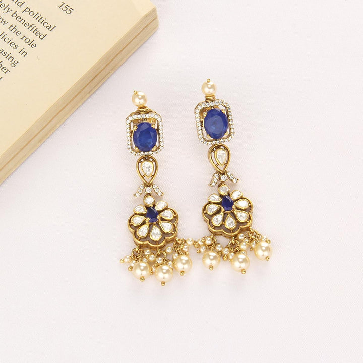 Kreesh Short Necklace Set