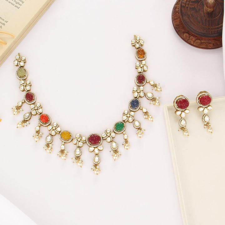 Janvi Short Necklace Set