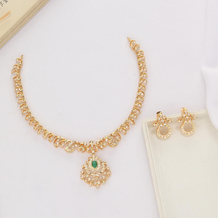 Gleaming Short Necklace Set