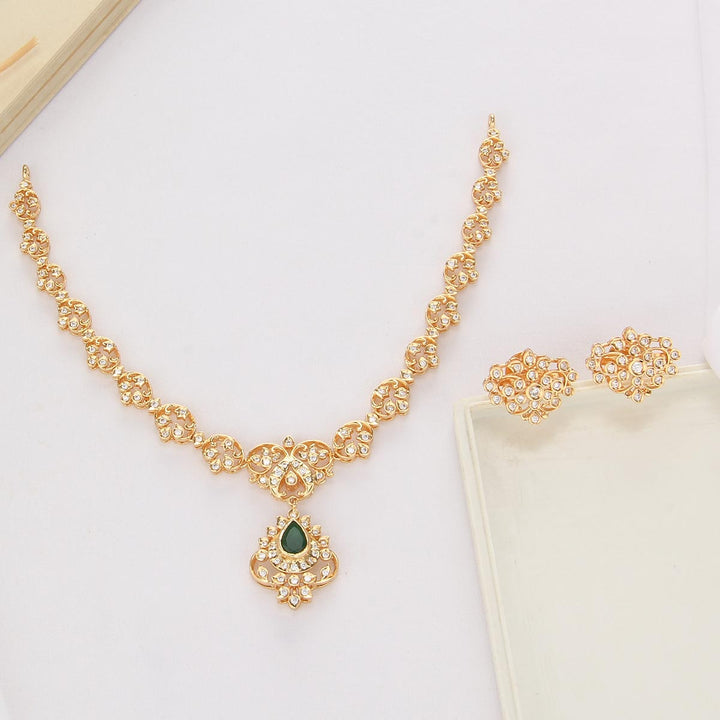 Abhitha Shine Short Necklace Set