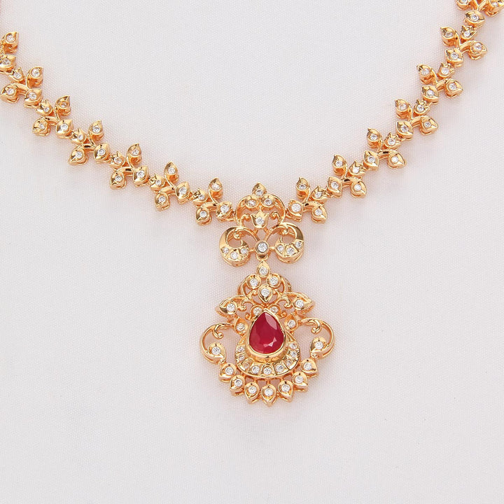 Luxe Lineage Short Necklace