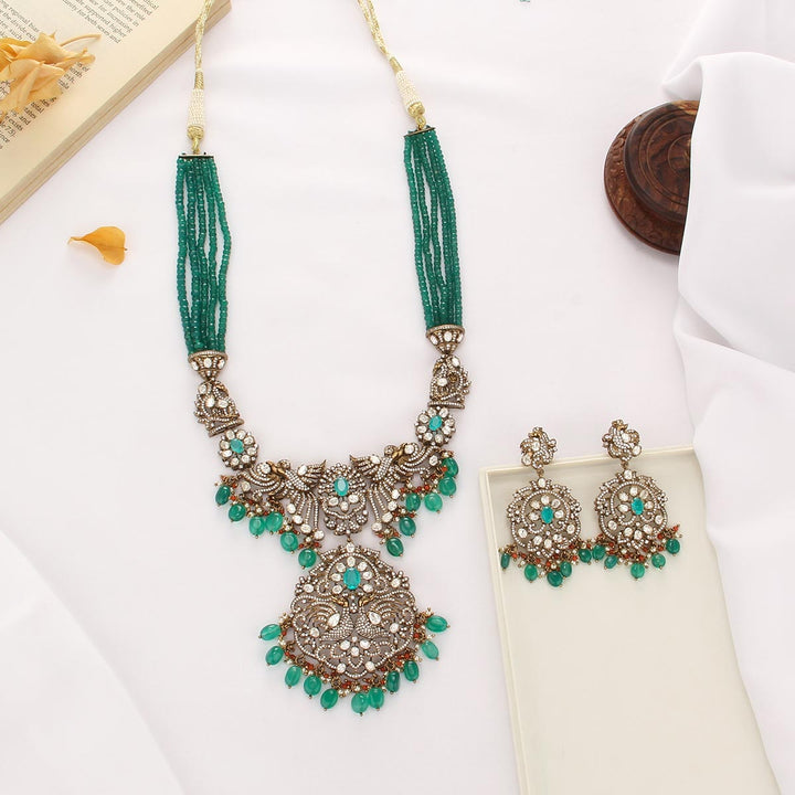 Gavina Victorian Long Necklace set