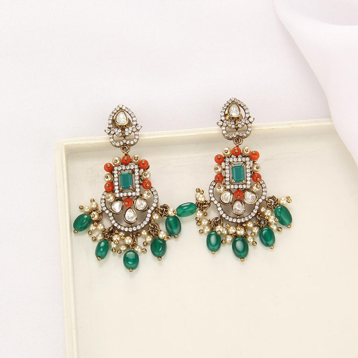 Izmara Victorian Choker Set