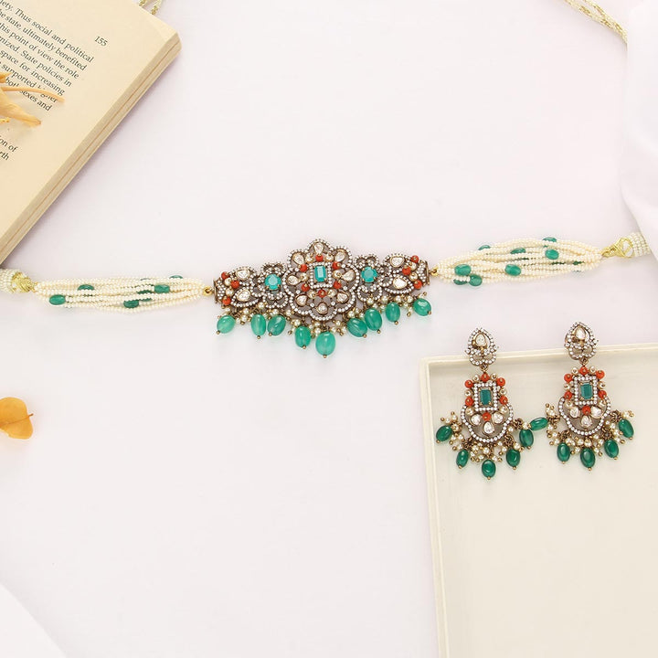 Izmara Victorian Choker Set