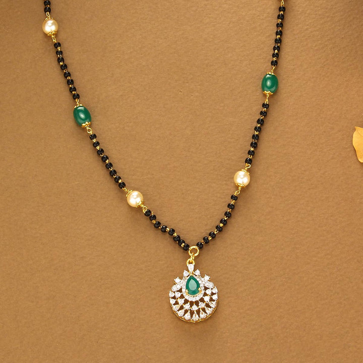 Dainty Diamond Design Necklace