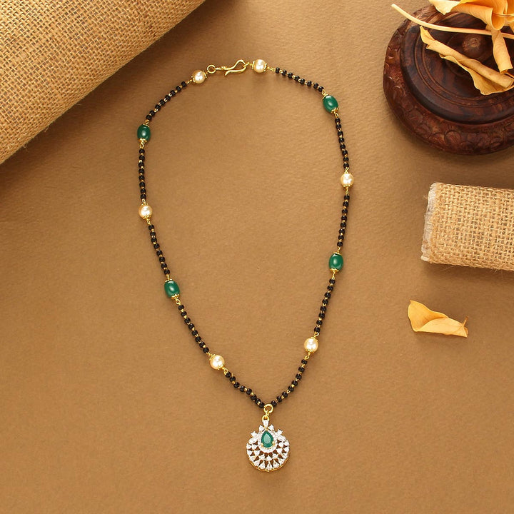 Dainty Diamond Design Necklace