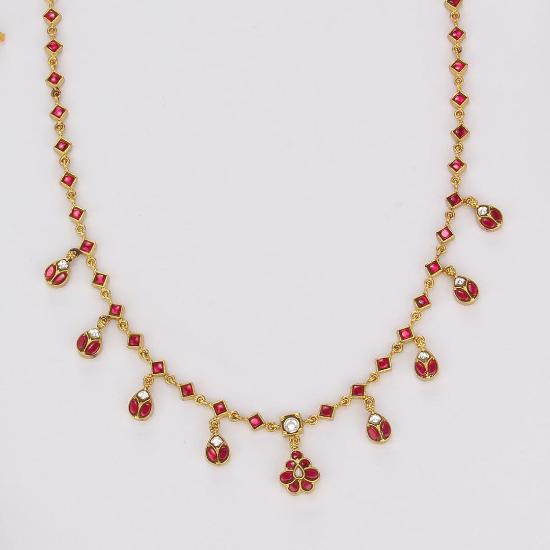 Classic Kundan Short Necklace