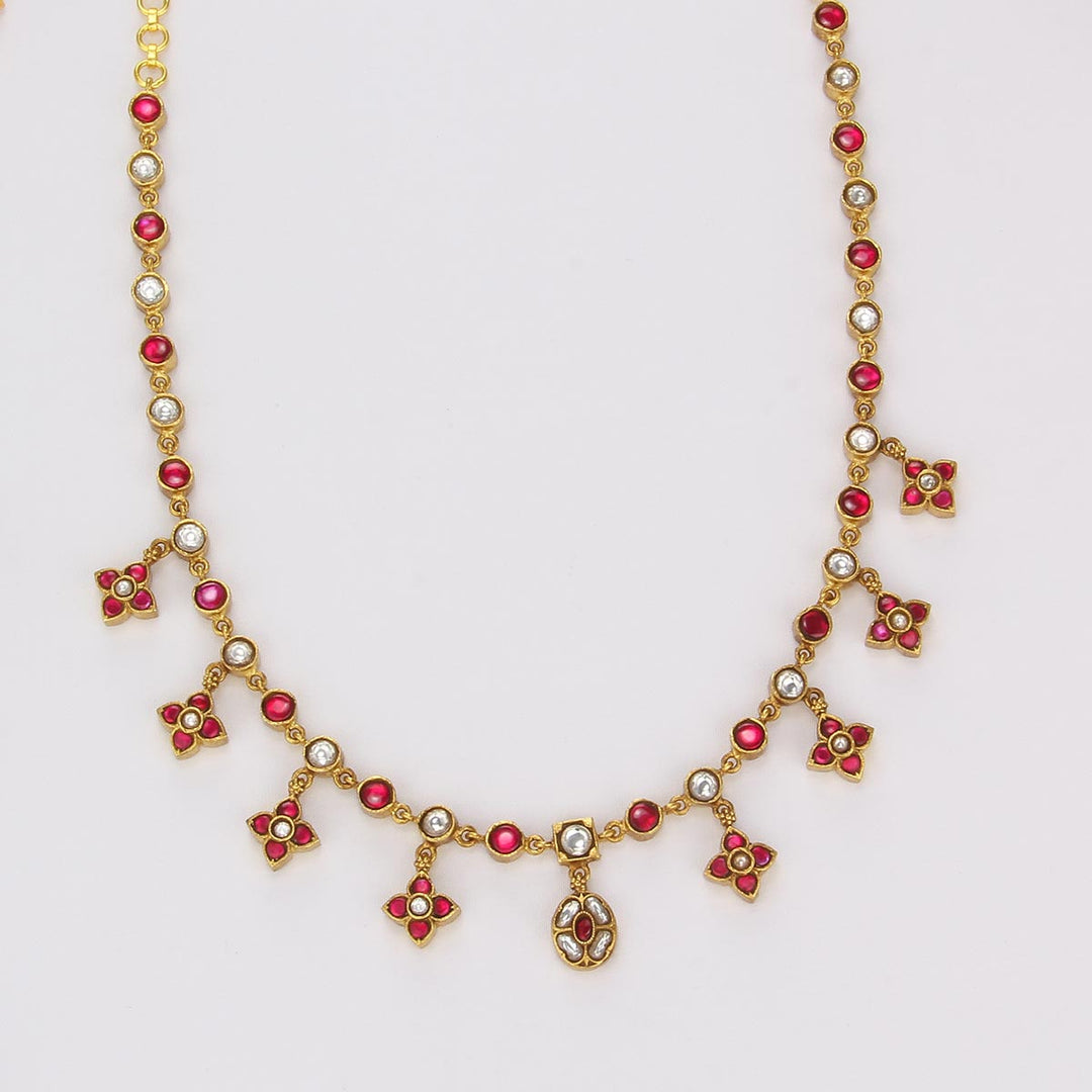 Elegant Kundan Short Necklace