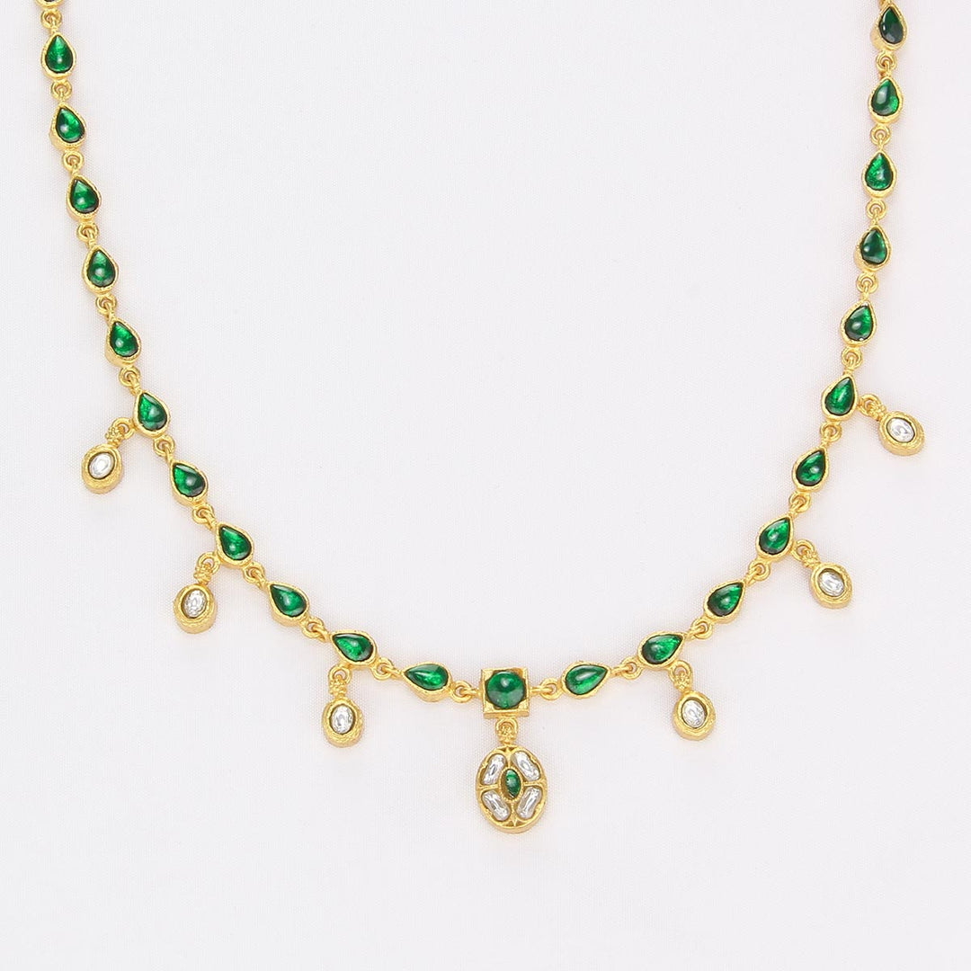 Saisha Kundan Short Necklace