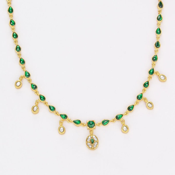 Saisha Kundan Short Necklace