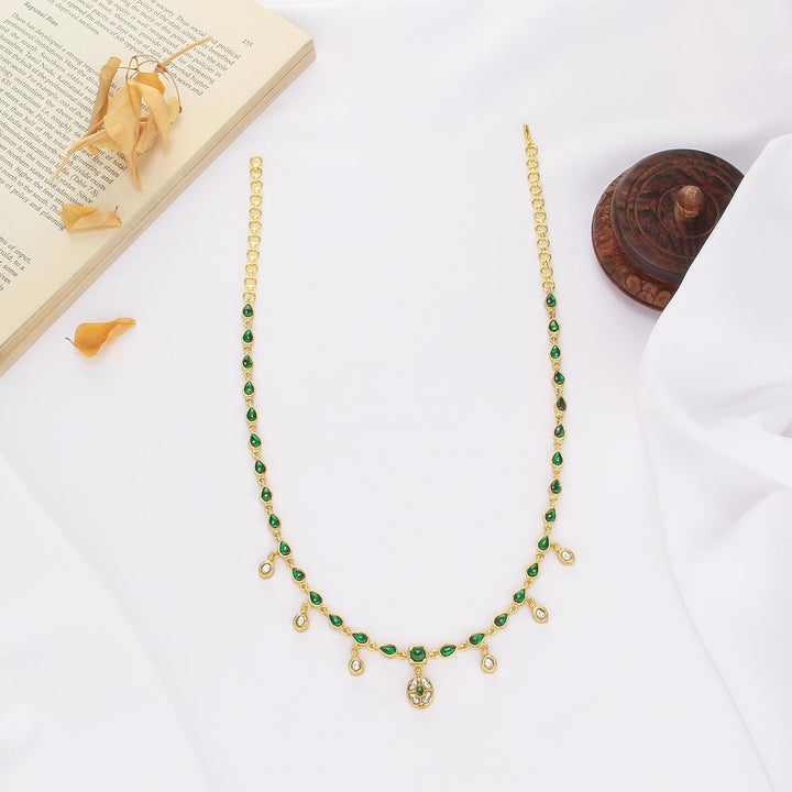 Saisha Kundan Short Necklace