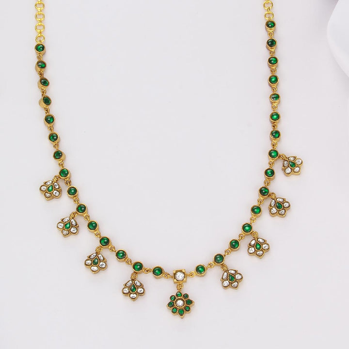 Mystic Kundan Short Necklace