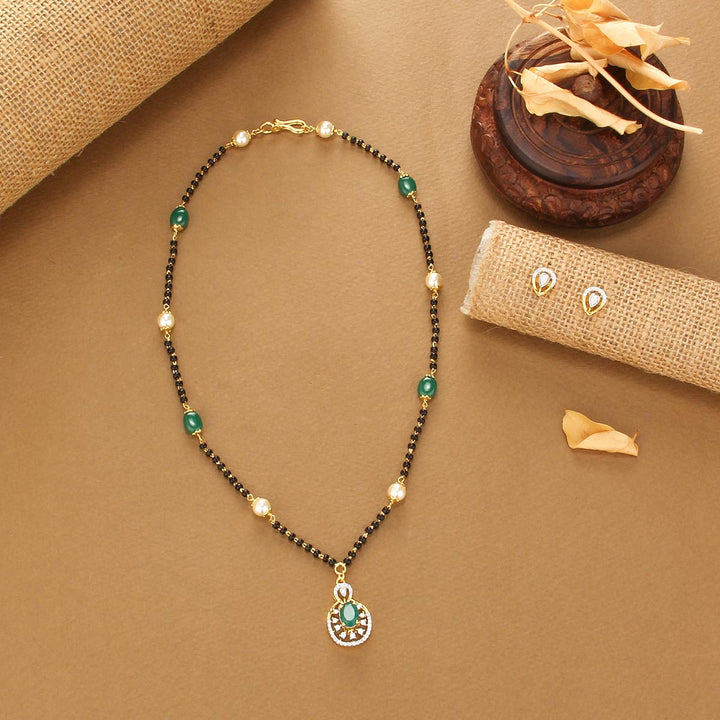 Galie Avikam Short Necklace Set