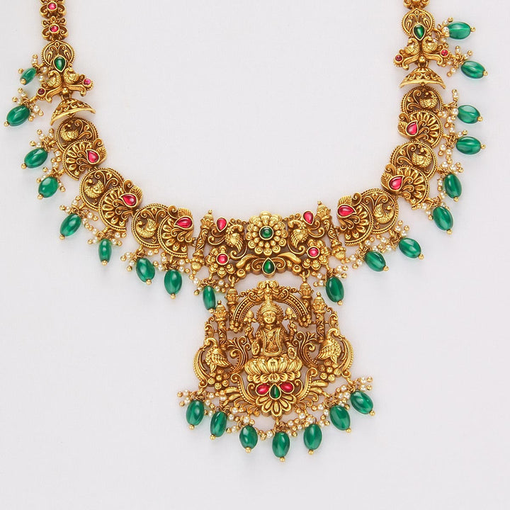Reni Nagas Short Necklace Set
