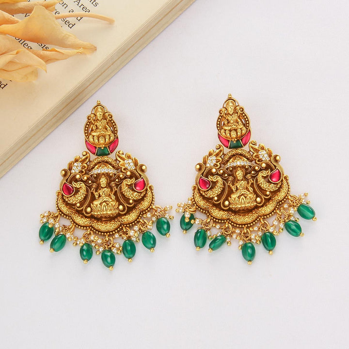 Sharmikha Nagas Short Necklace Set