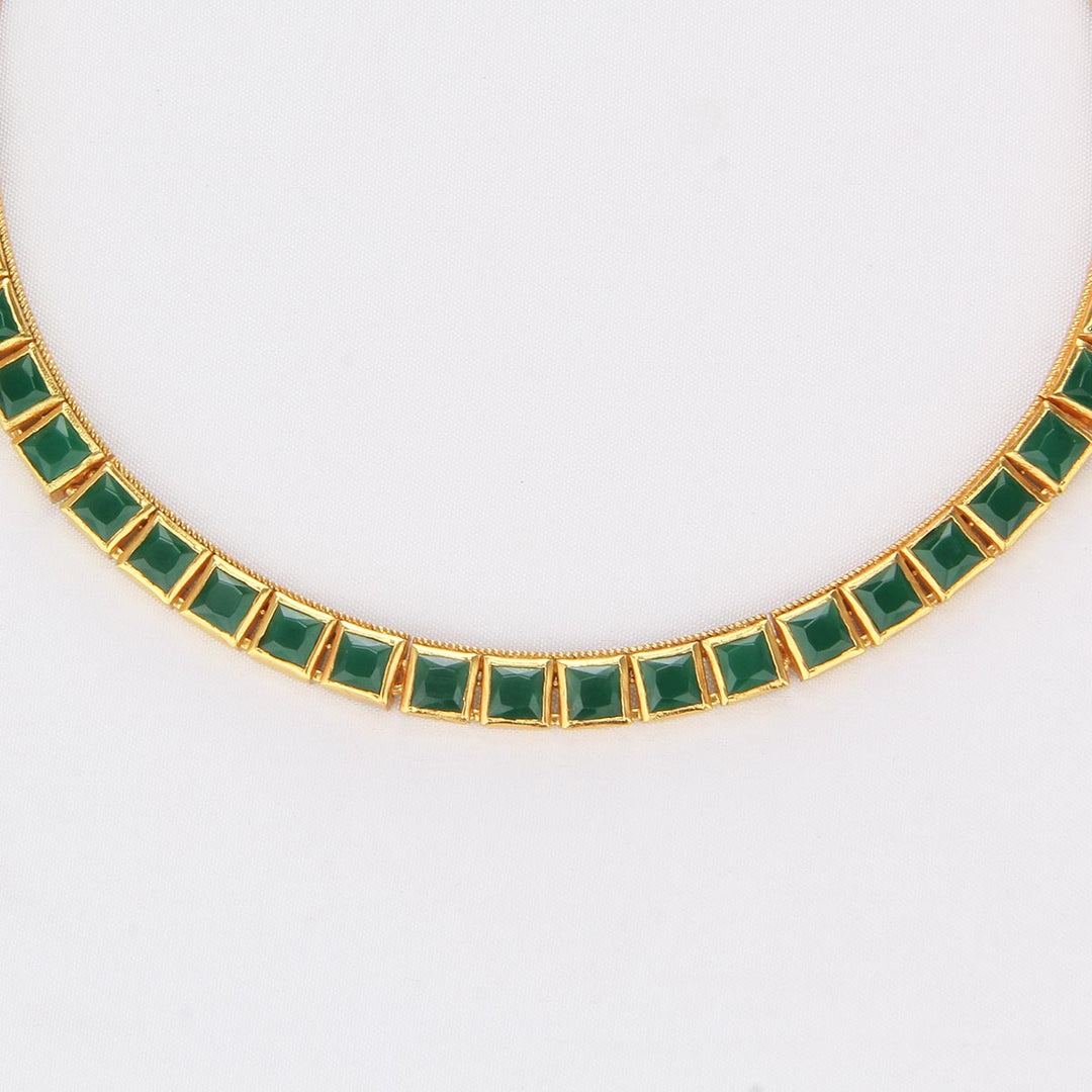 Green Glow Short Necklace