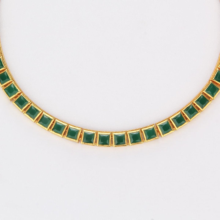 Green Glow Short Necklace