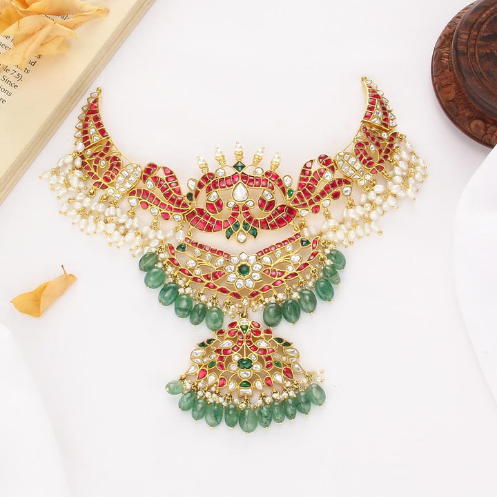Unique Kundan Short Necklace