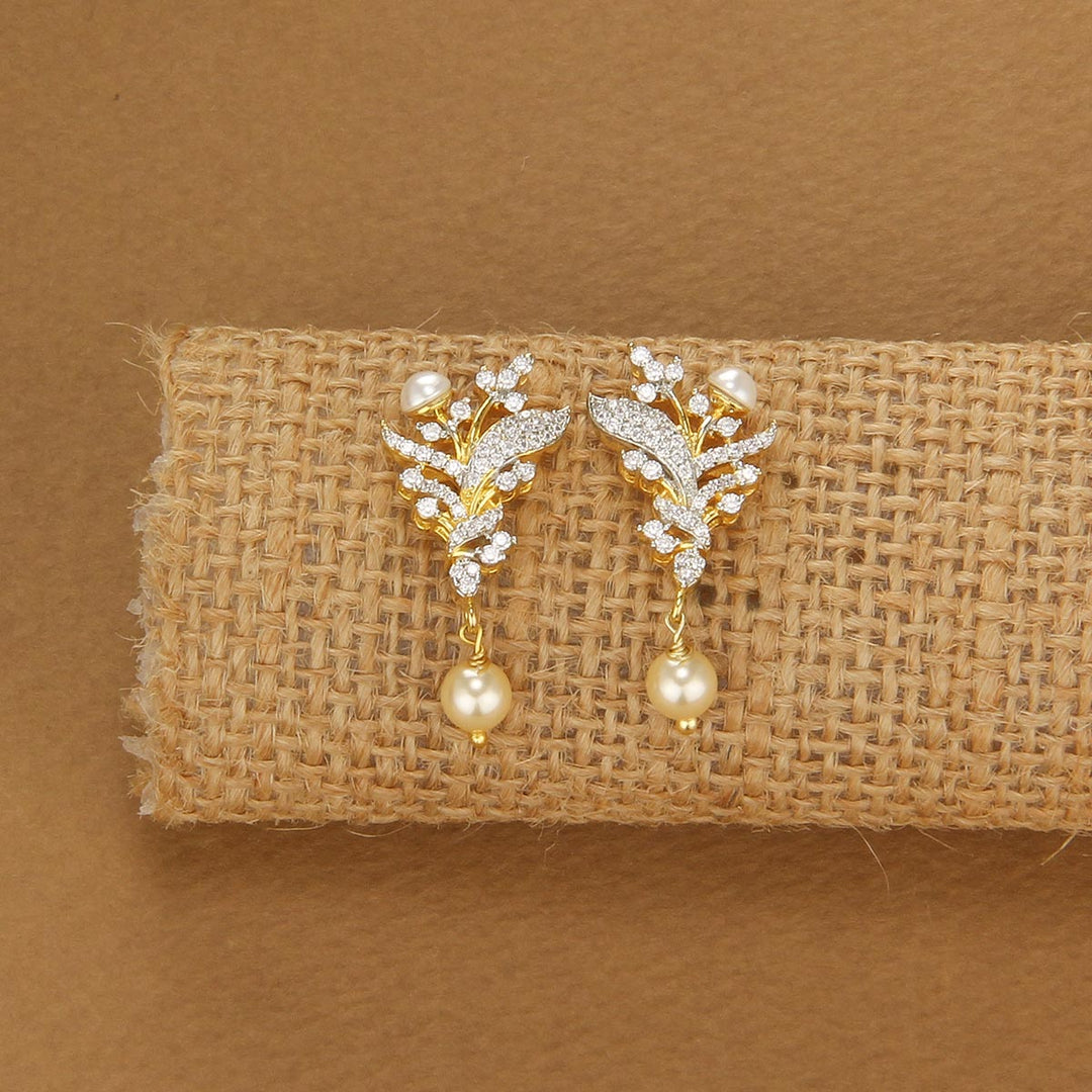 Shivyashri Avikam Short Necklace Set