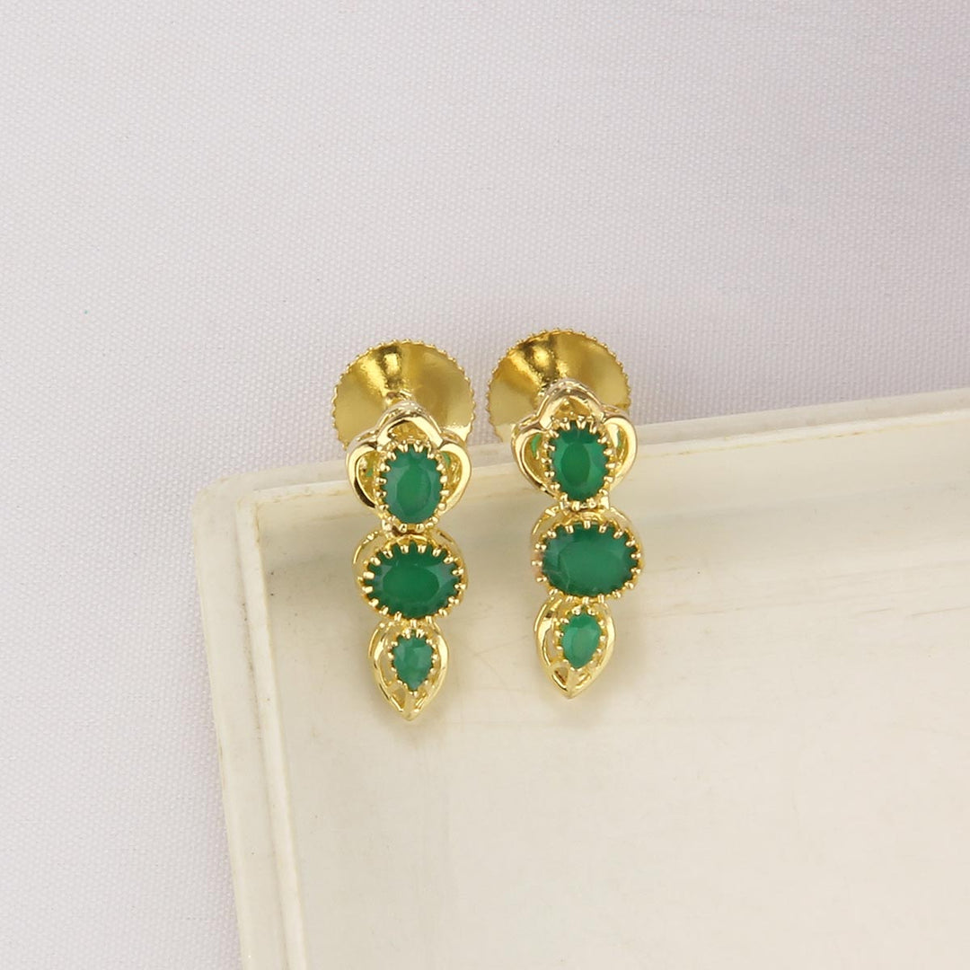 Beautiful Greenish Short Necklace Set