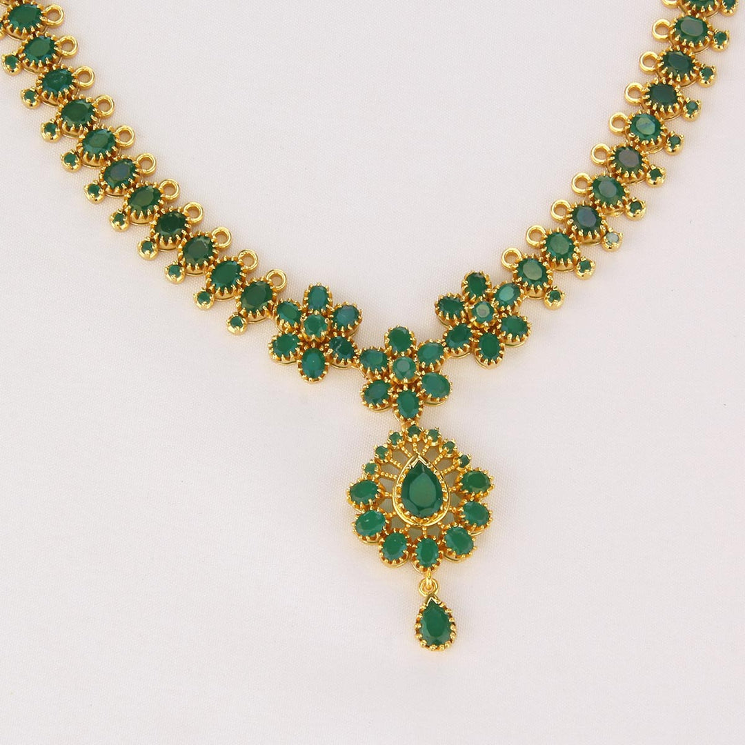 Sheritha Short Necklace Set