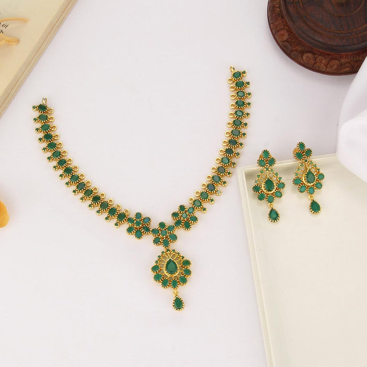 Sheritha Short Necklace Set