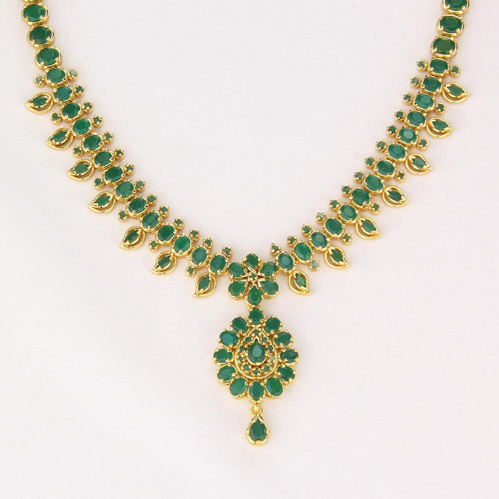 Nishakha Pachi Short Necklace Set