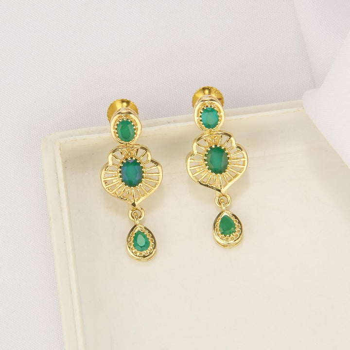 Shalini Short Necklace Set