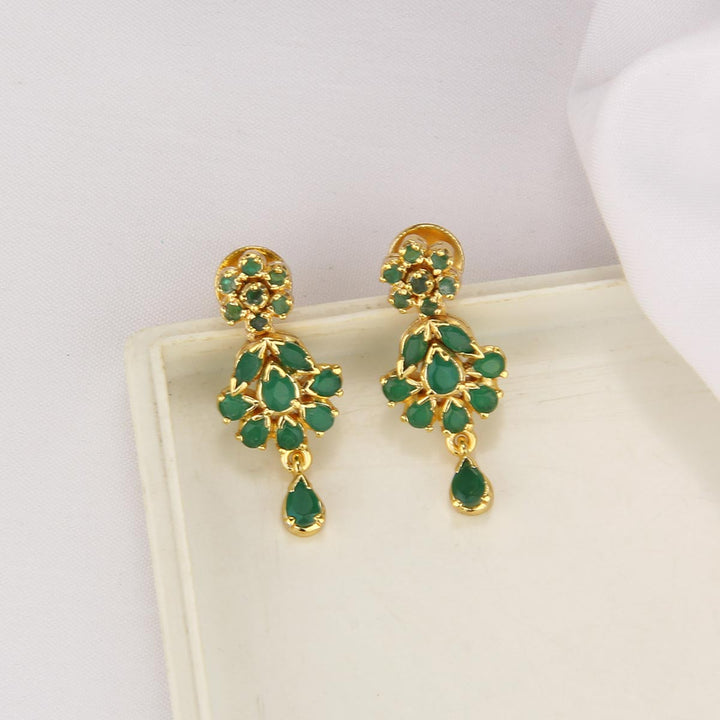 Yuthikha Pachi Short Necklace Set