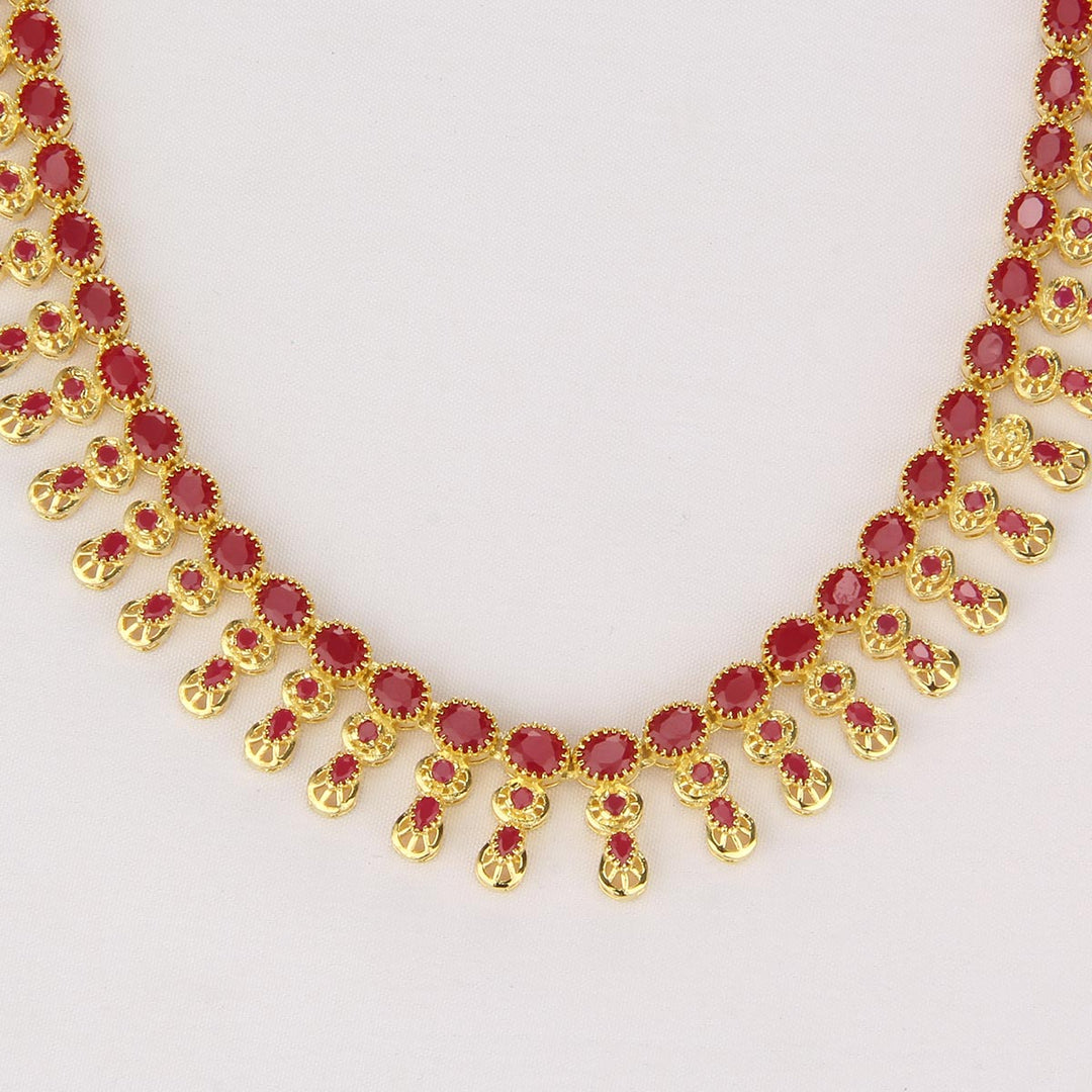 Stunning Short Necklace Set