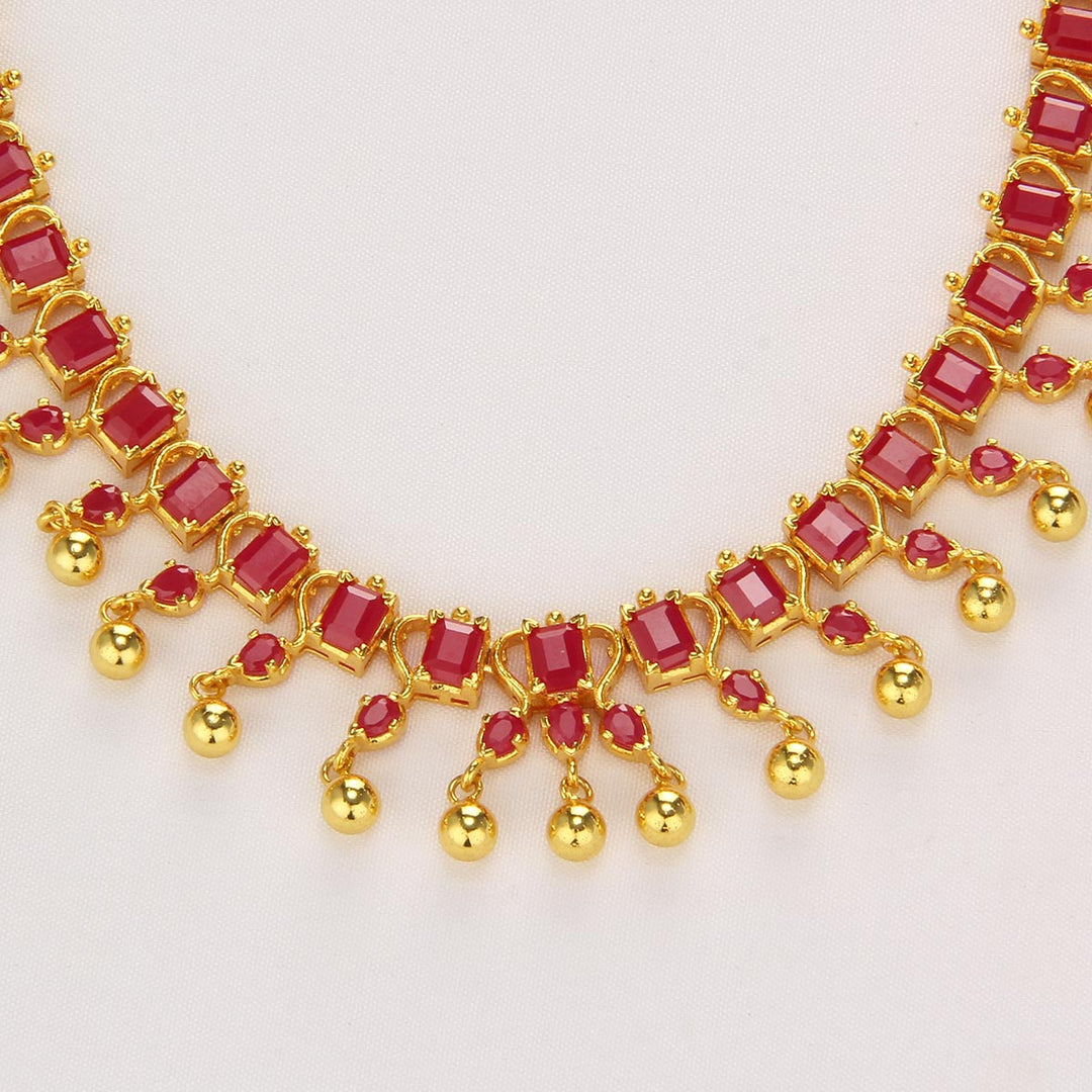 Krishtikha Short Necklace Set