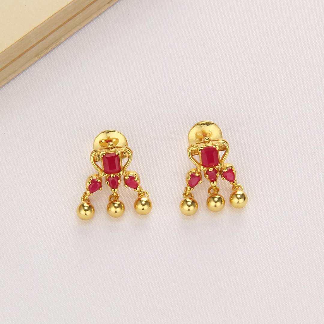 Krishtikha Short Necklace Set