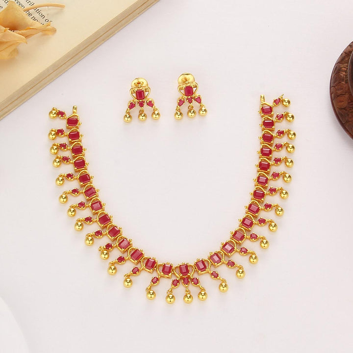 Krishtikha Short Necklace Set