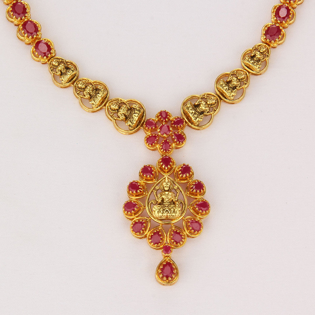 Bhavisha Short Necklace