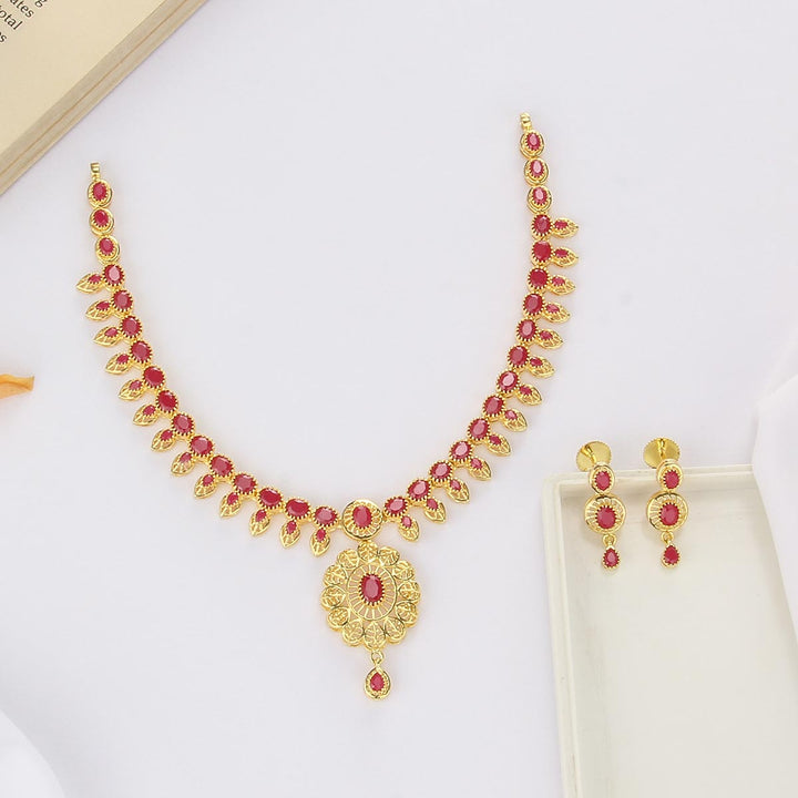 Glowing Short Necklace Set