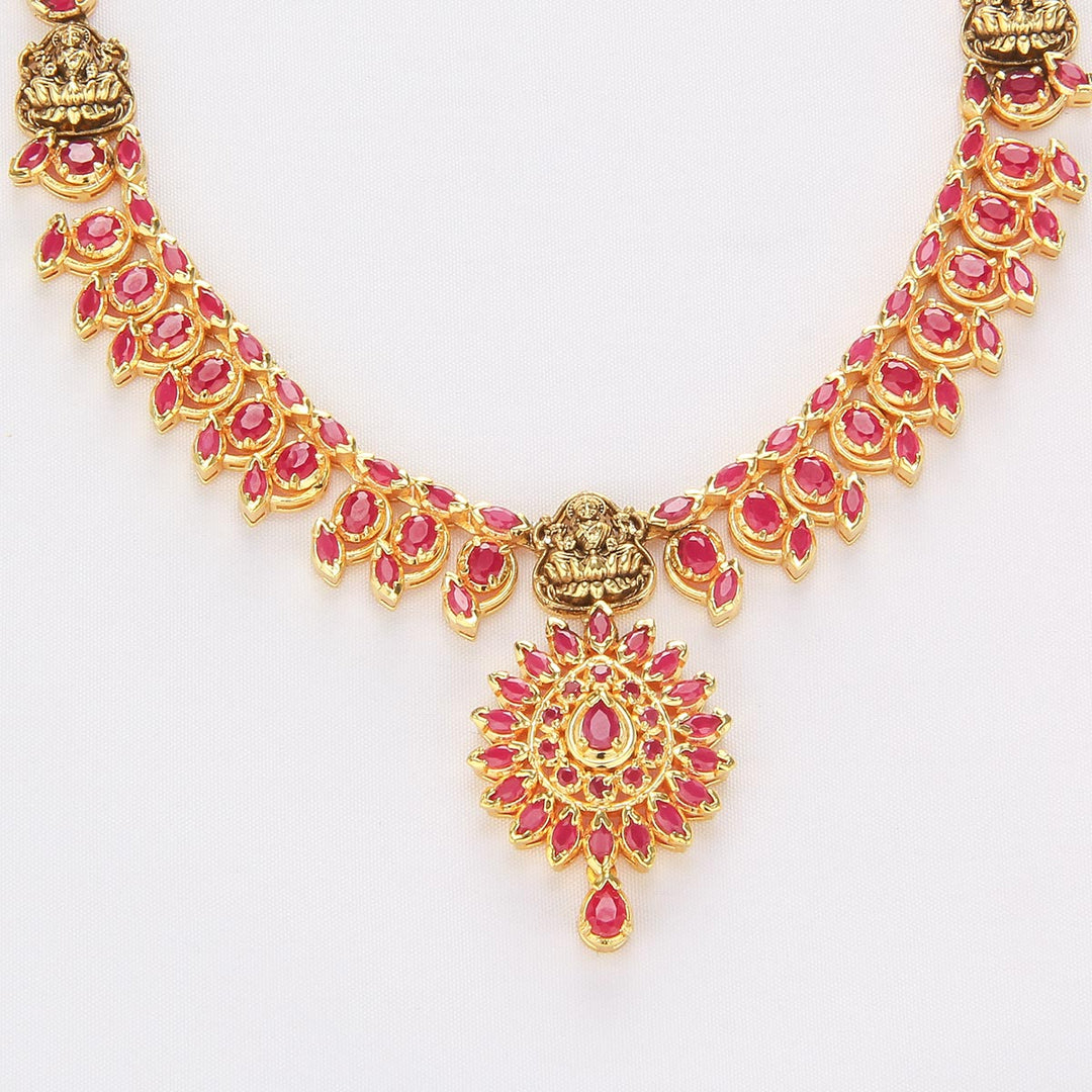 Charming Glow Short Necklace