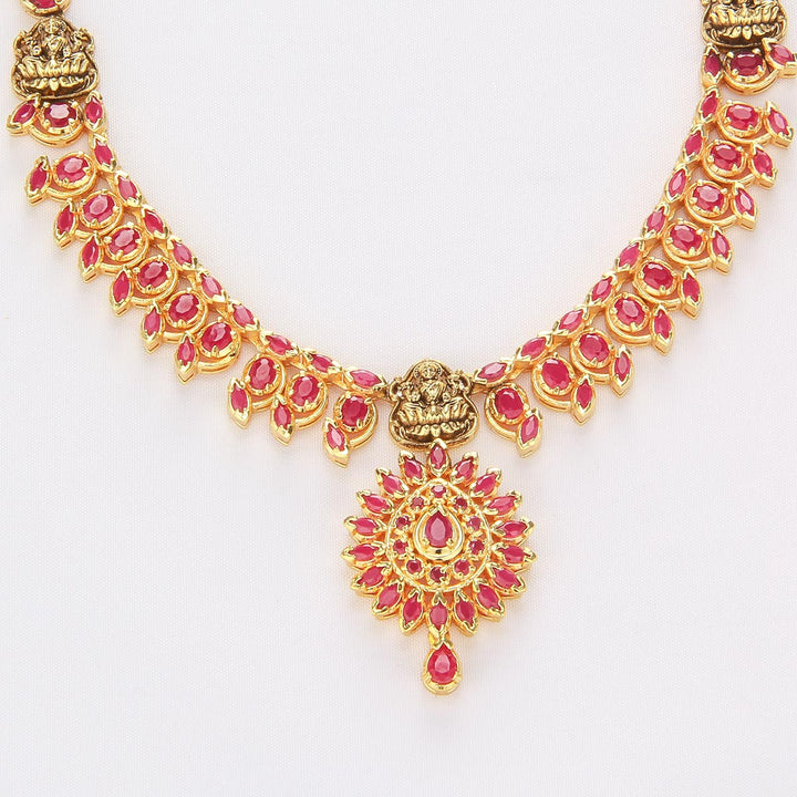 Charming Glow Short Necklace