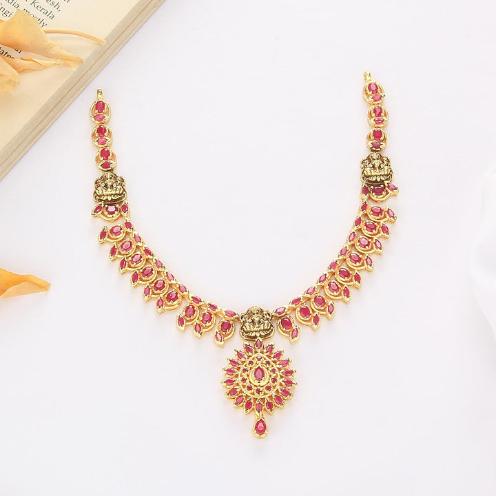 Charming Glow Short Necklace