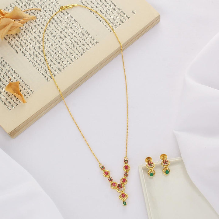 Yaajira Long Necklace Set