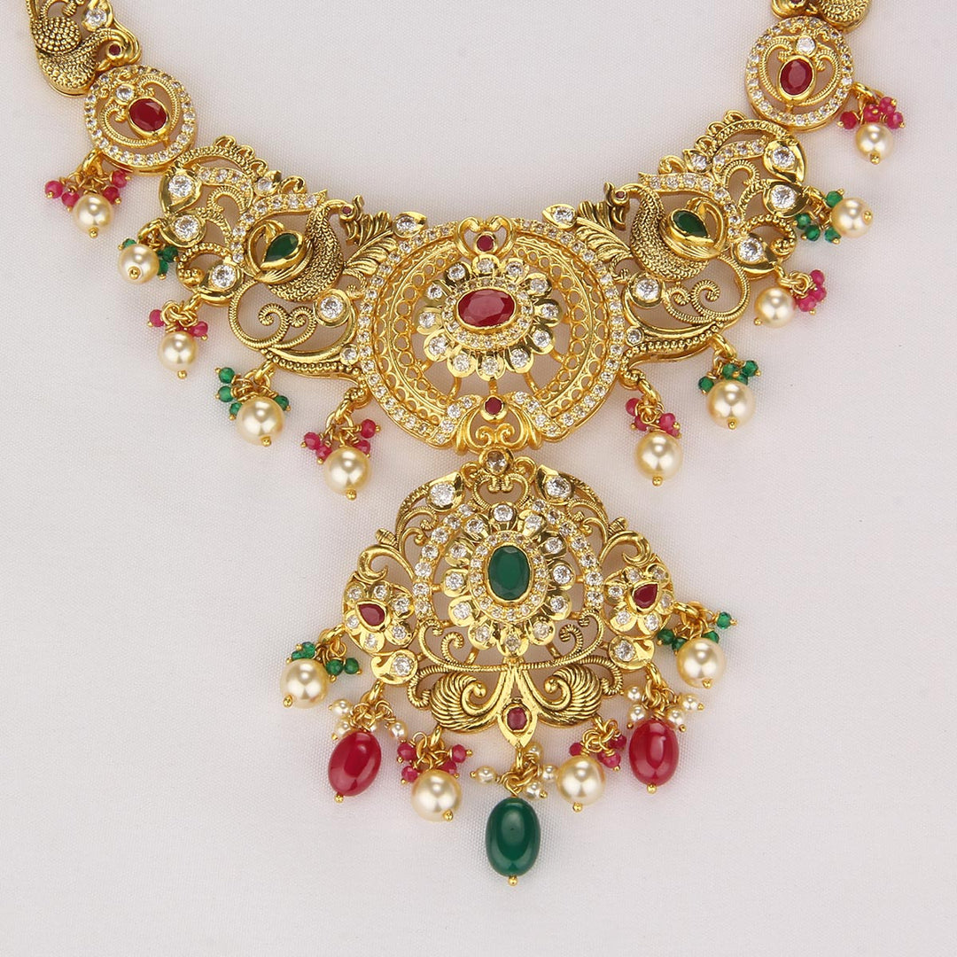 Grandeur Pachi Short Necklace Set