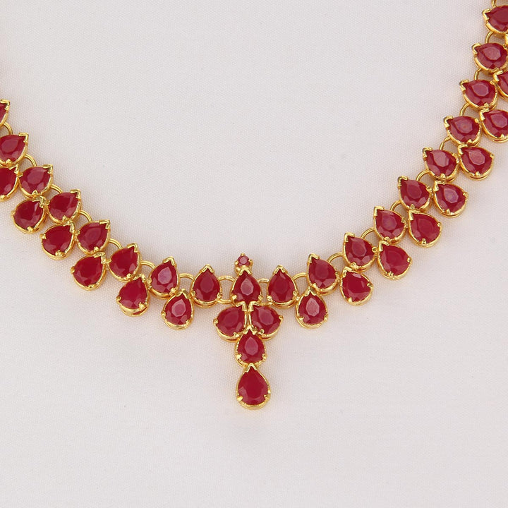 Thakira Short Necklace Set