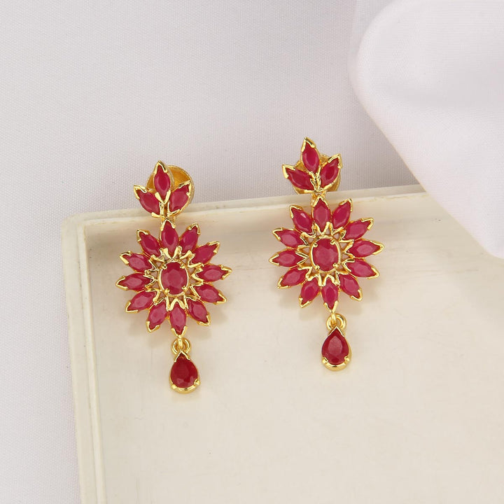 Janvi Short Necklace Set