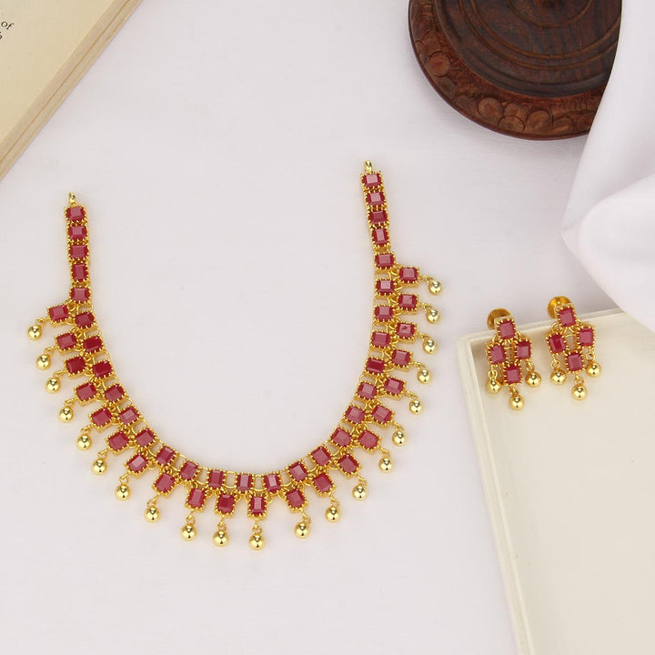 Traditional Short Necklace Set