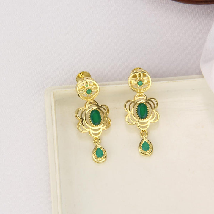 Greenish Short Necklace Set