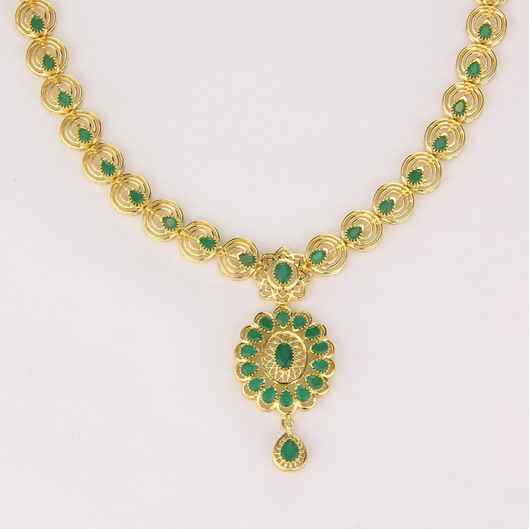 Gorgeous Pachi Short Necklace Set